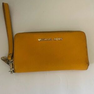 Michael Kors leather wallet writlet